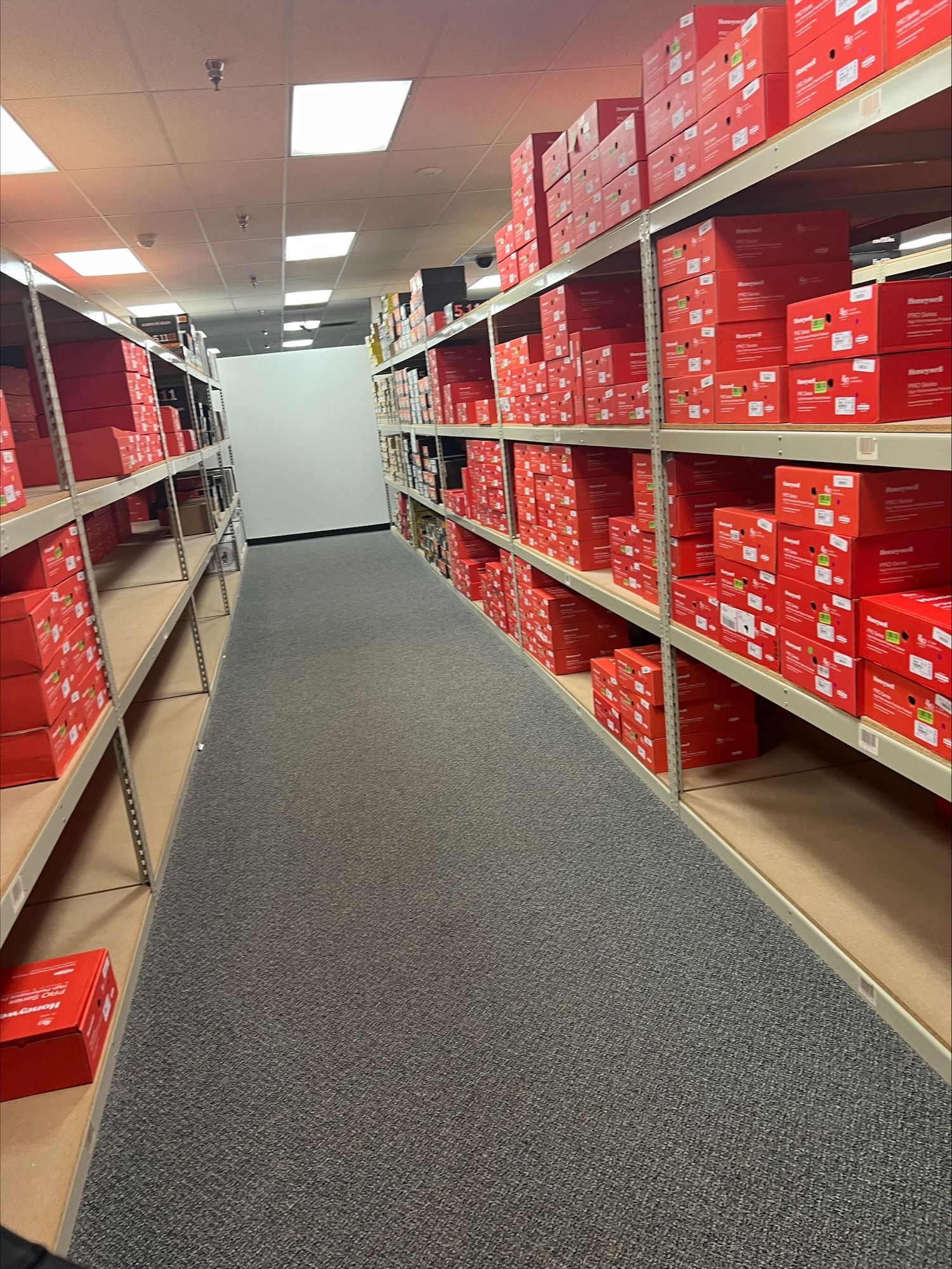 Heavy Duty Rivet Span Shelving